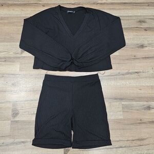 Etiquete Black Ribbed Two-Piece Set M